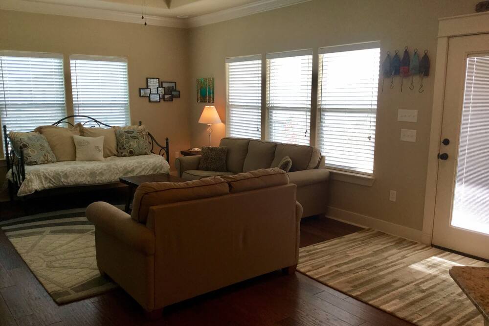 Photo of Livingroom in Port Bolivar