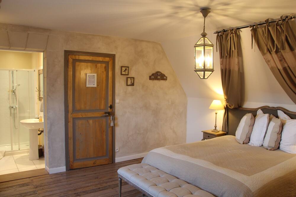 Photo of Bedroom in Langeais