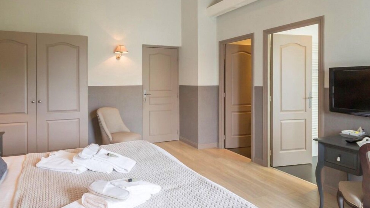 Photo of Bedroom in Plumergat