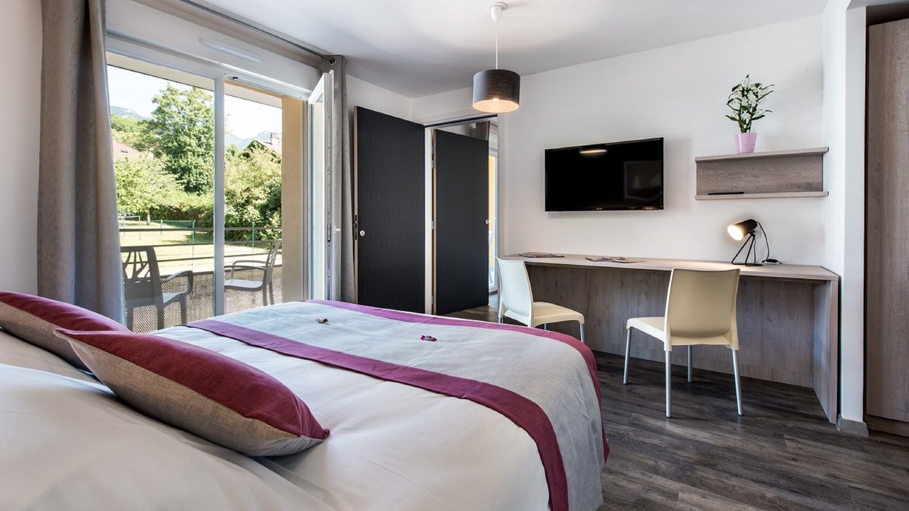 Photo of Bedroom in Gex