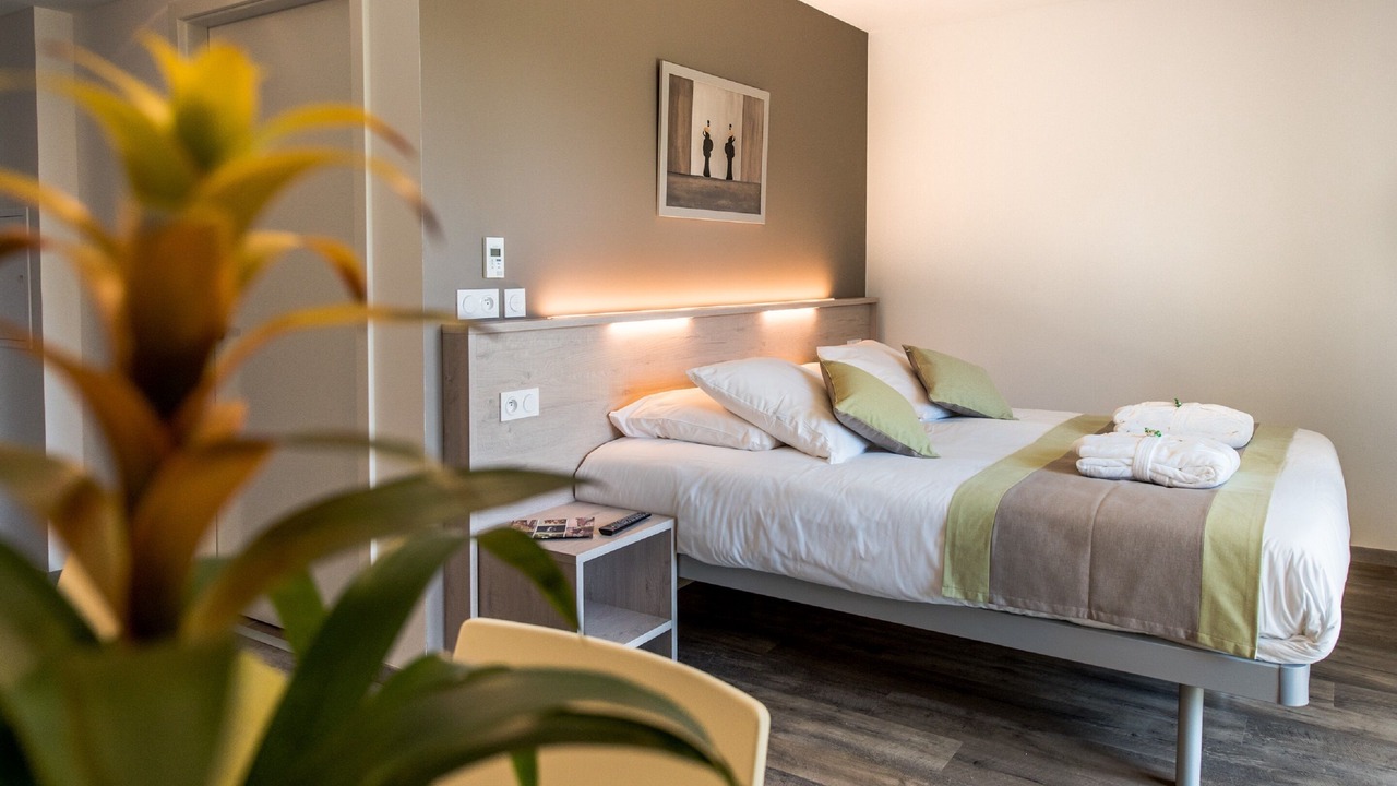 Photo of Bedroom in Gex