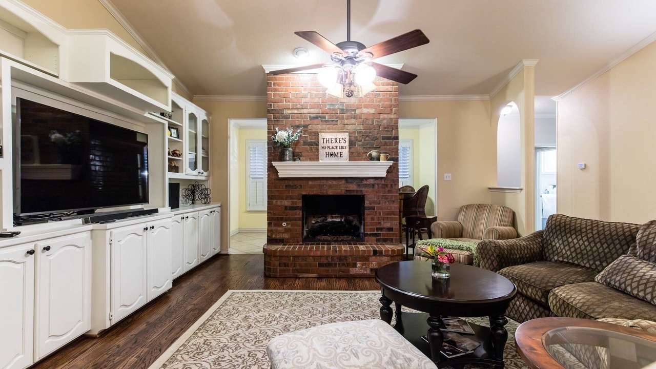 Photo of Livingroom in Coppell