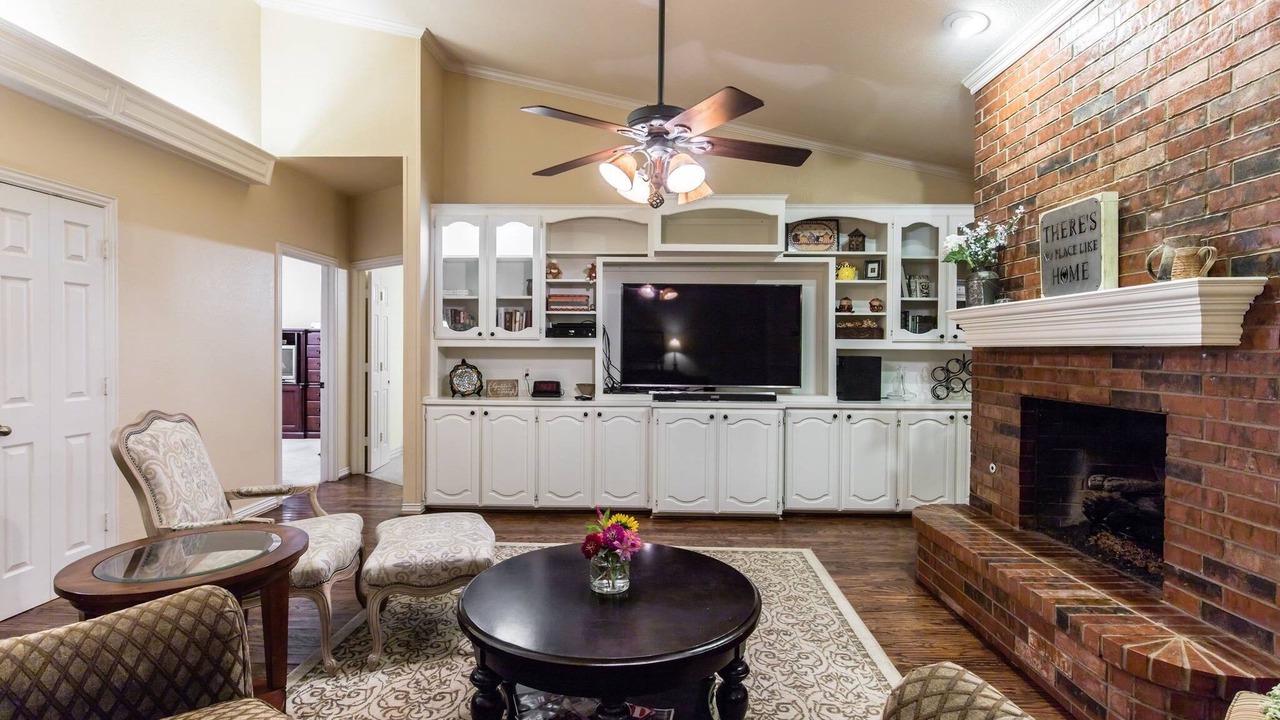 Photo of Livingroom in Coppell
