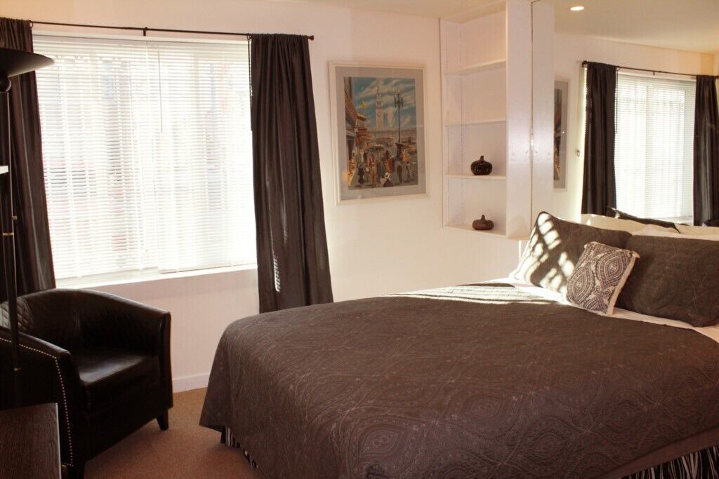 Photo of Others in Inner Sunset