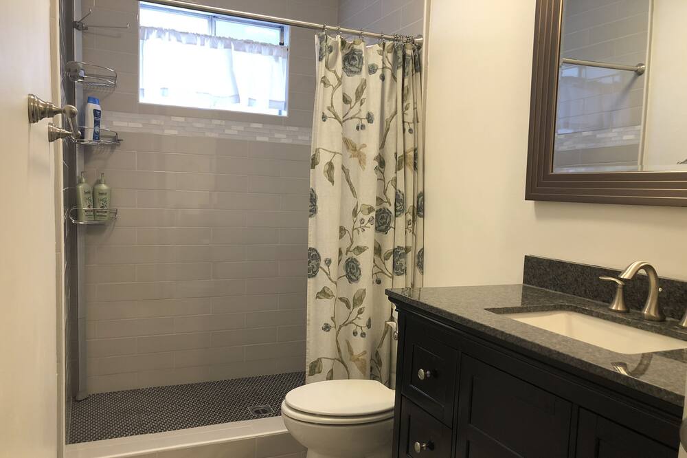Photo of Bathroom in Auburn