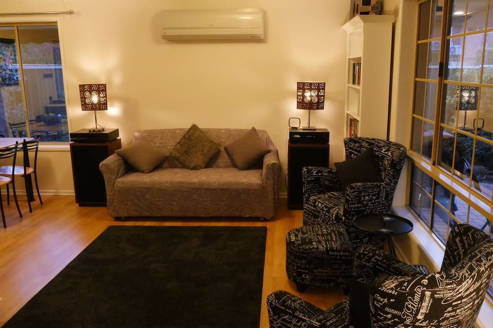 Photo of Livingroom in Walkerville