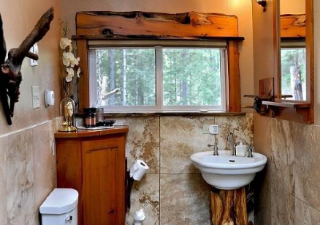 Photo of Bathroom in Saginaw