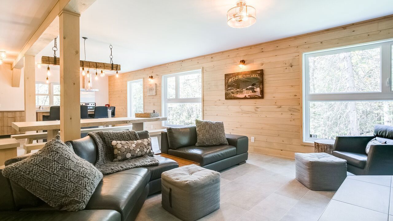 Photo of Livingroom in St-Adolphe-d'Howard