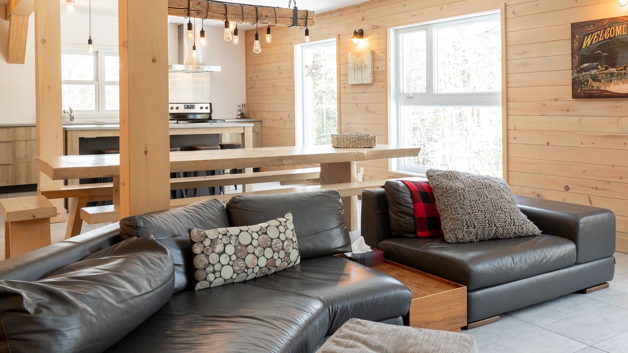 Photo of Livingroom in St-Adolphe-d'Howard