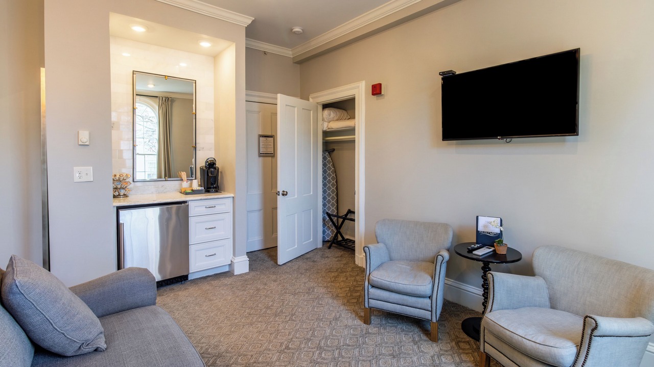 Photo of Bedroom in Historic Hill