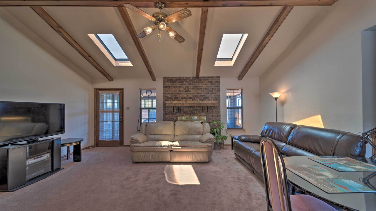Photo of Livingroom in Alamogordo