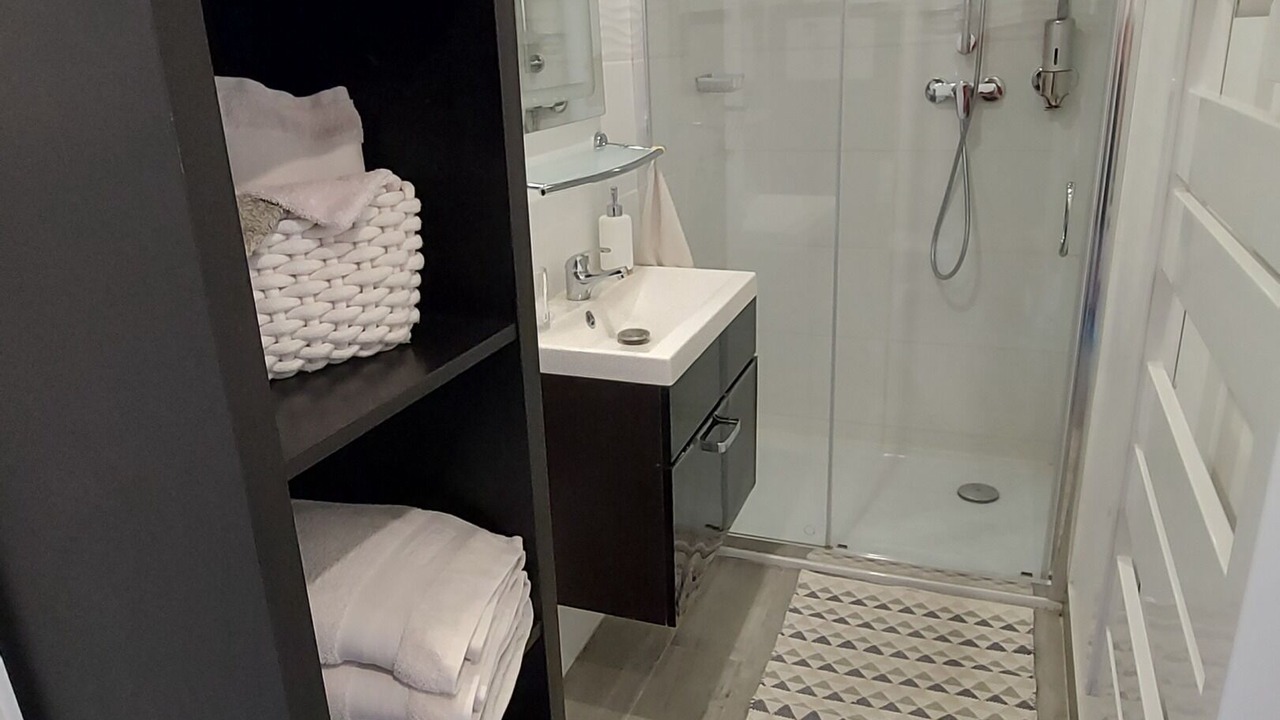 Photo of Bathroom in Chaneins