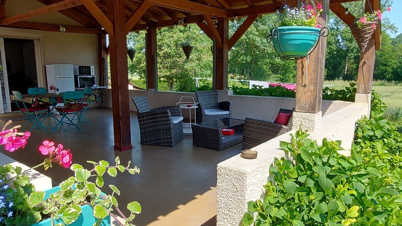 Photo of Outdoor in Chaneins