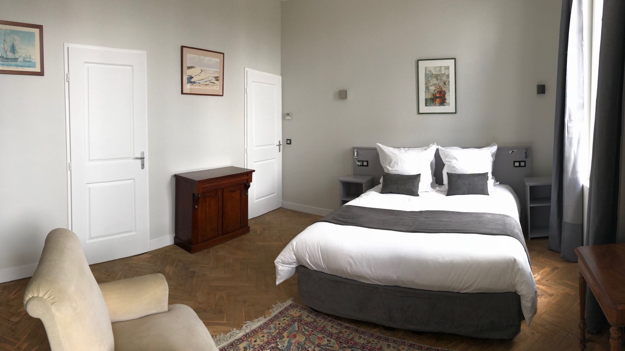 Photo of Bedroom in Saint-Michel-de-Fronsac