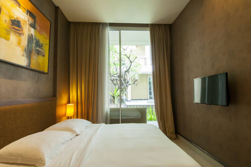 Photo of Bedroom in Sunset Road