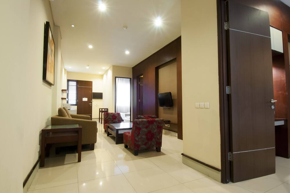 Photo of Livingroom in Sunset Road