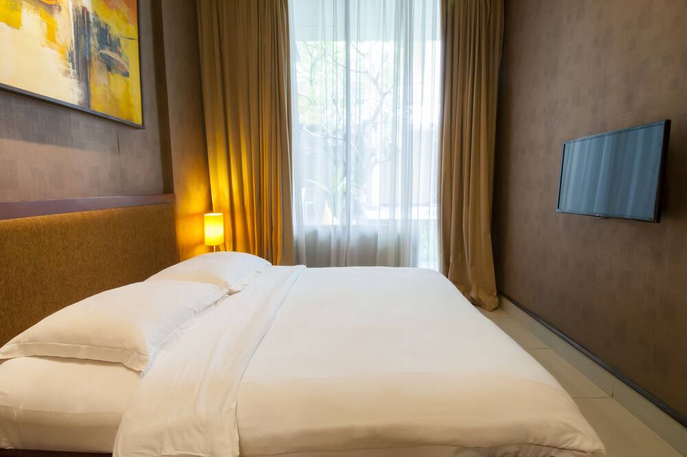 Photo of Bedroom in Sunset Road