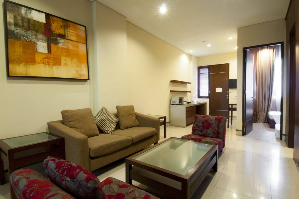 Photo of Livingroom in Sunset Road