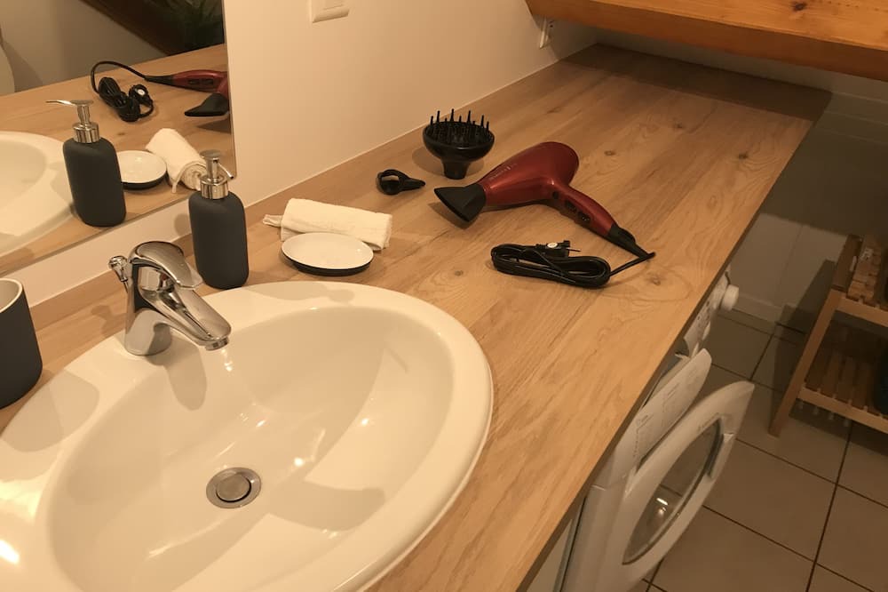 Photo of Bathroom in Dannemarie-sur-Crete