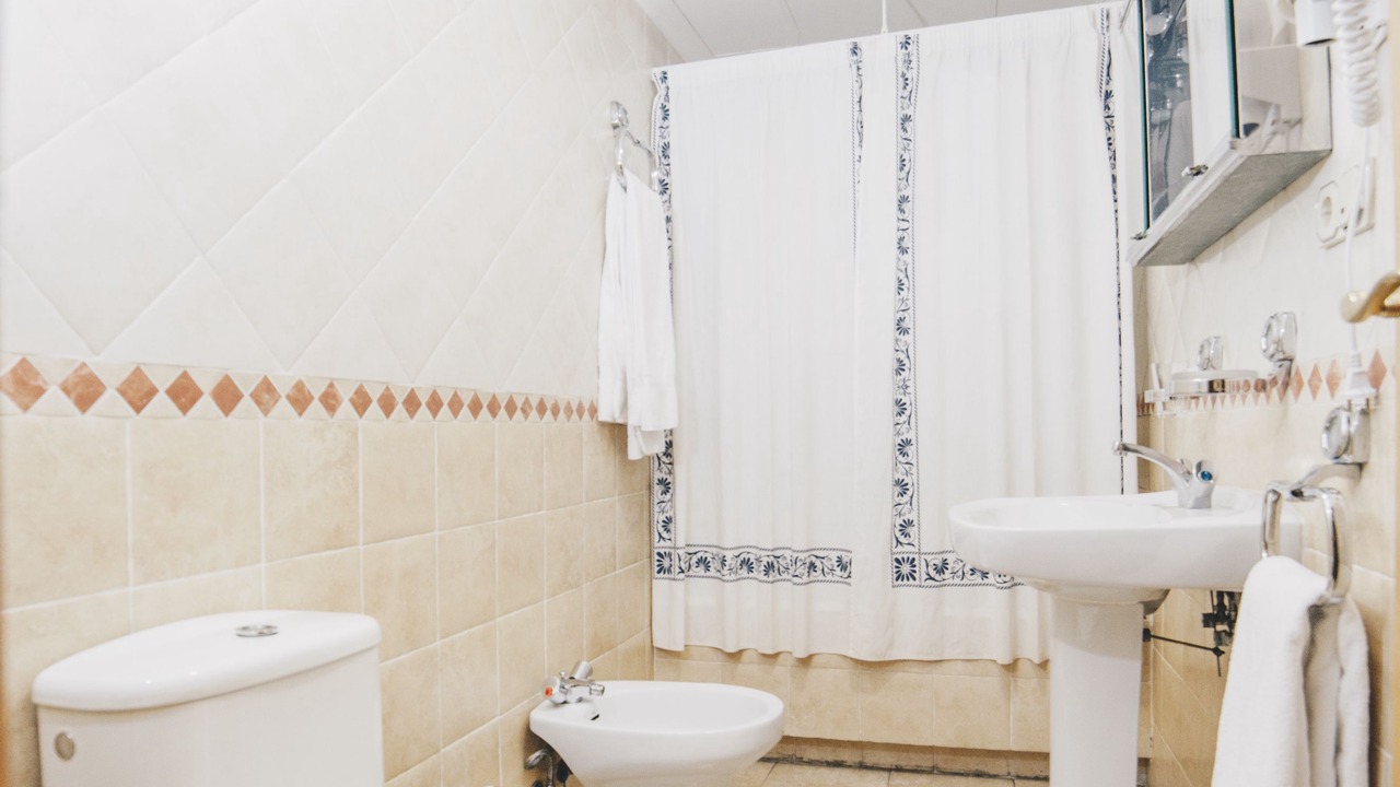 Photo of Bathroom in Province of Toledo