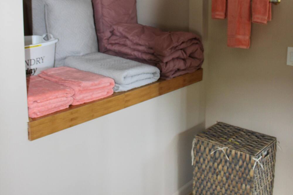 Photo of Bedroom in Manoa