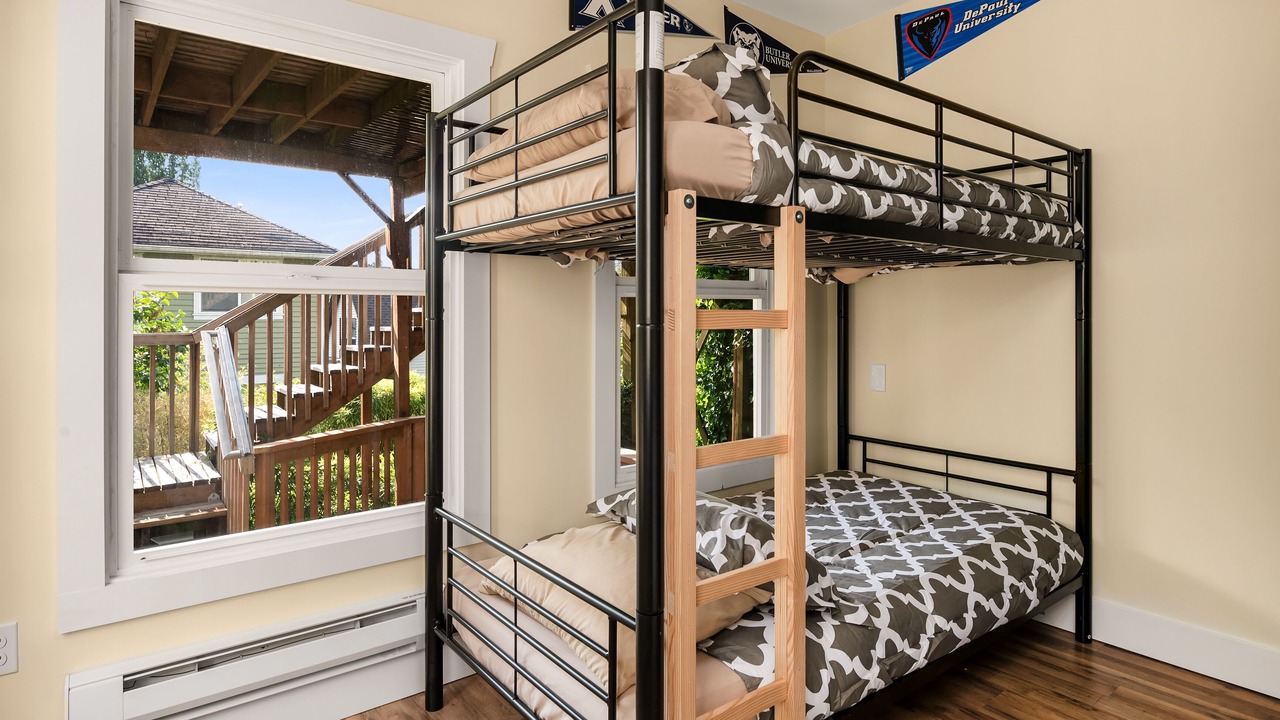 Photo of Others in Madrona