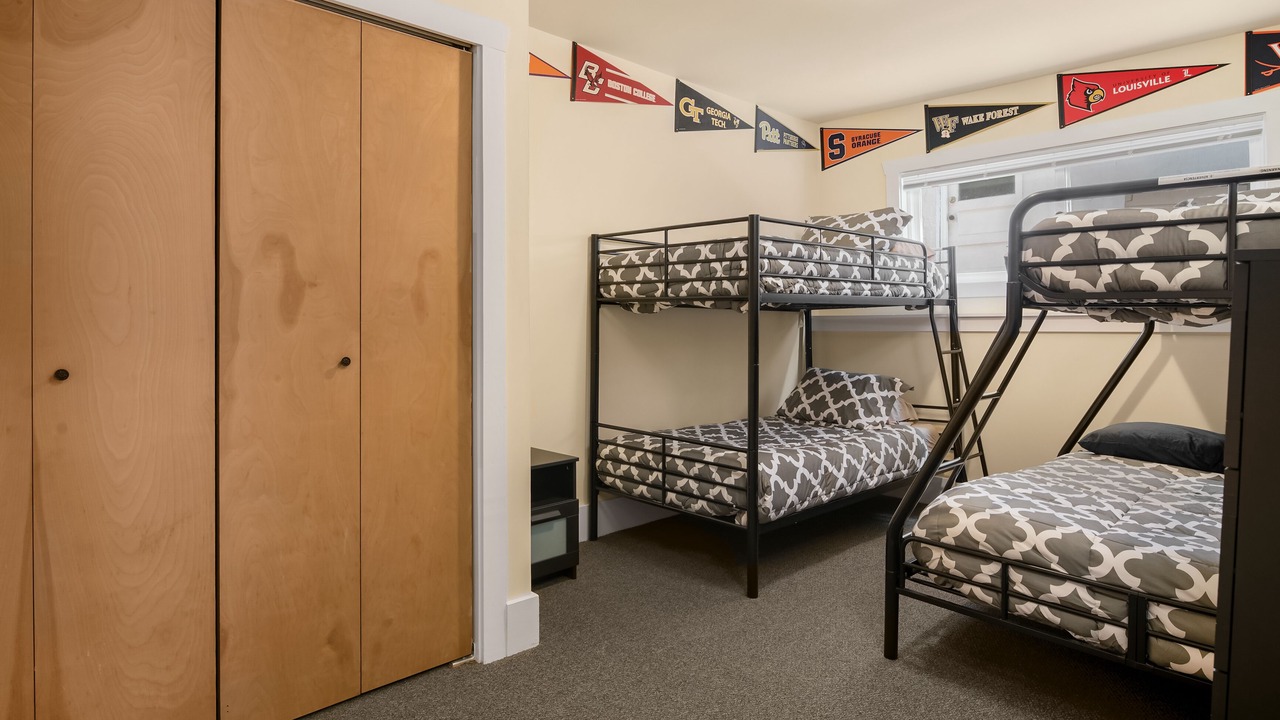 Photo of Others in Madrona