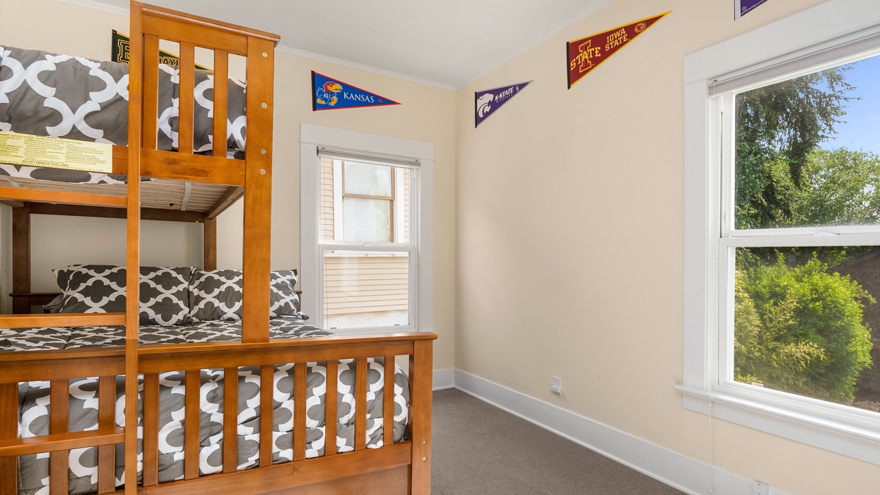 Photo of Others in Madrona