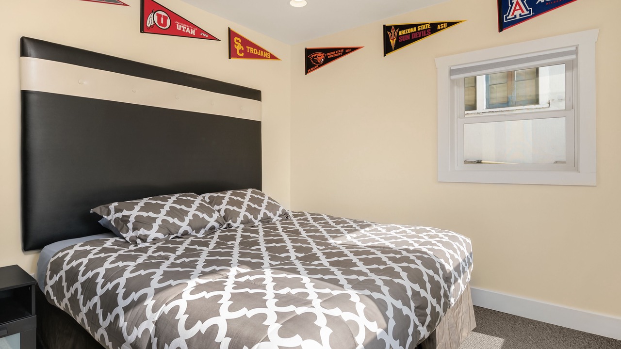 Photo of Others in Madrona