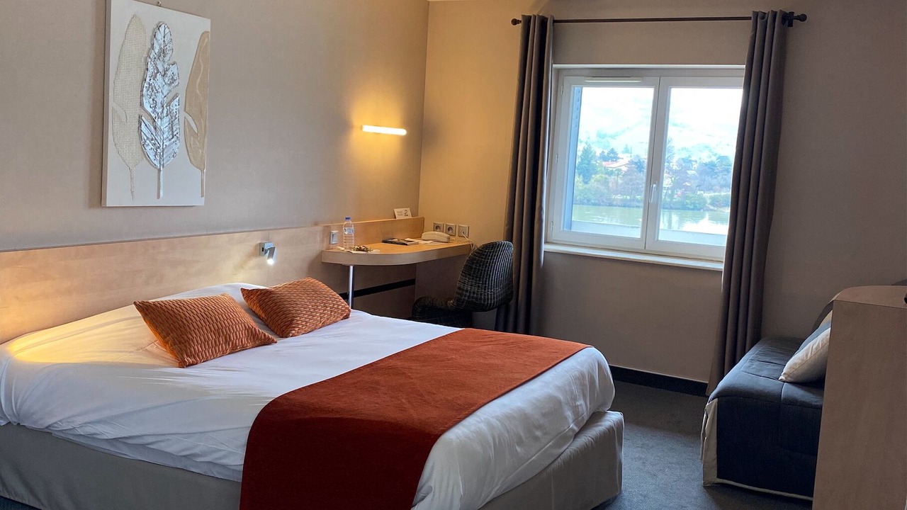 Photo of Bedroom in Les Roches-de-Condrieu