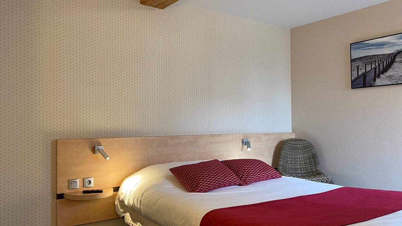 Photo of Bedroom in Les Roches-de-Condrieu