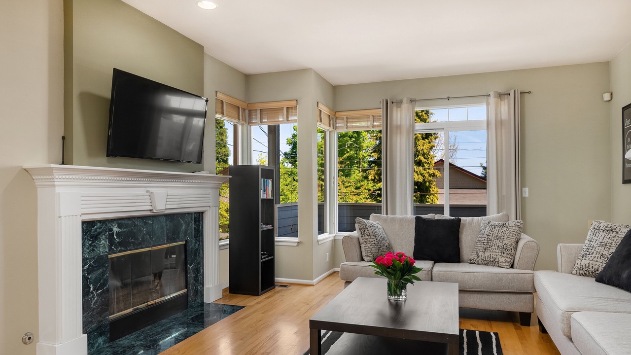 Photo of Livingroom in Miller Park