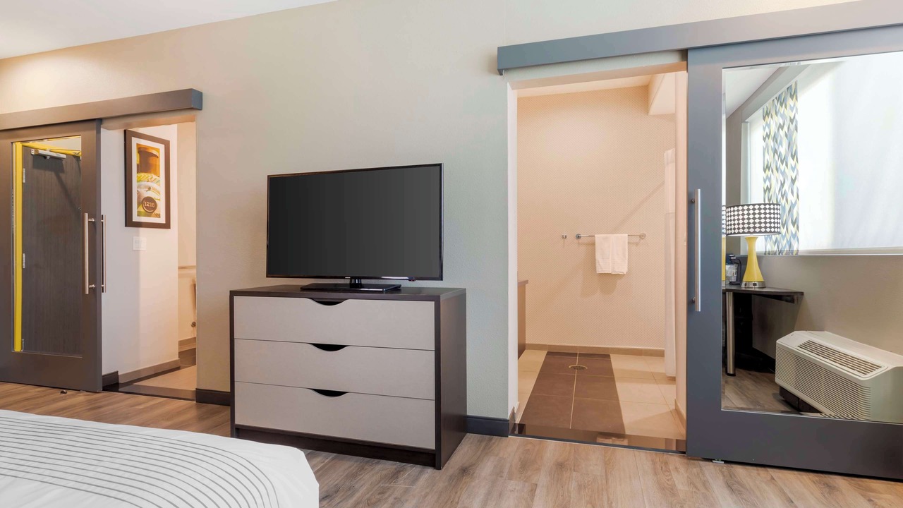 Photo of Bedroom in DeSoto