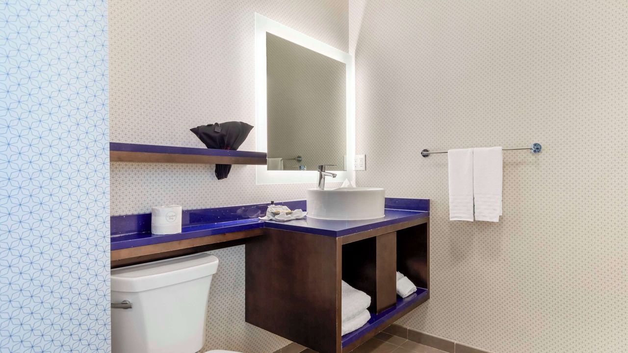 Photo of Bathroom in DeSoto