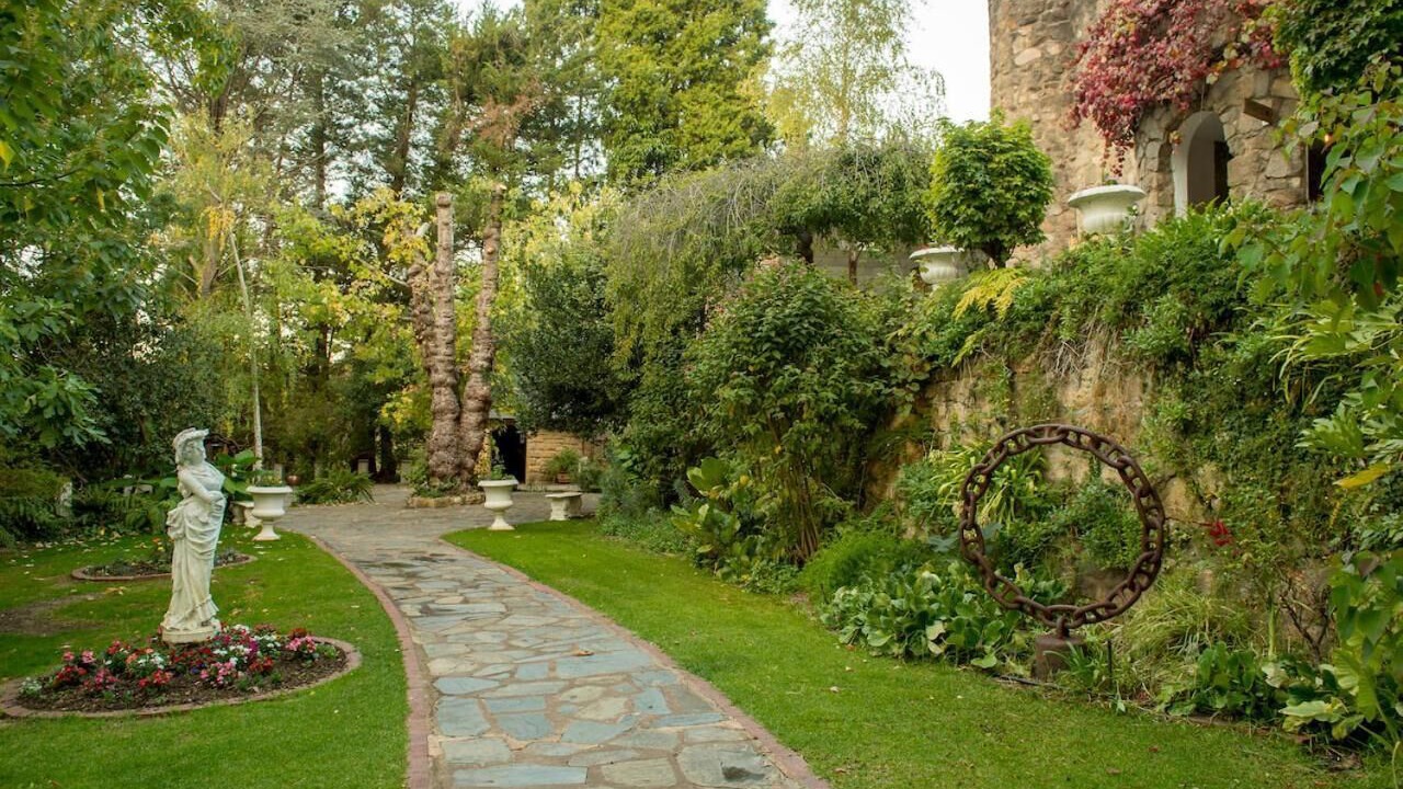 Photo of Outdoor in Basket Range