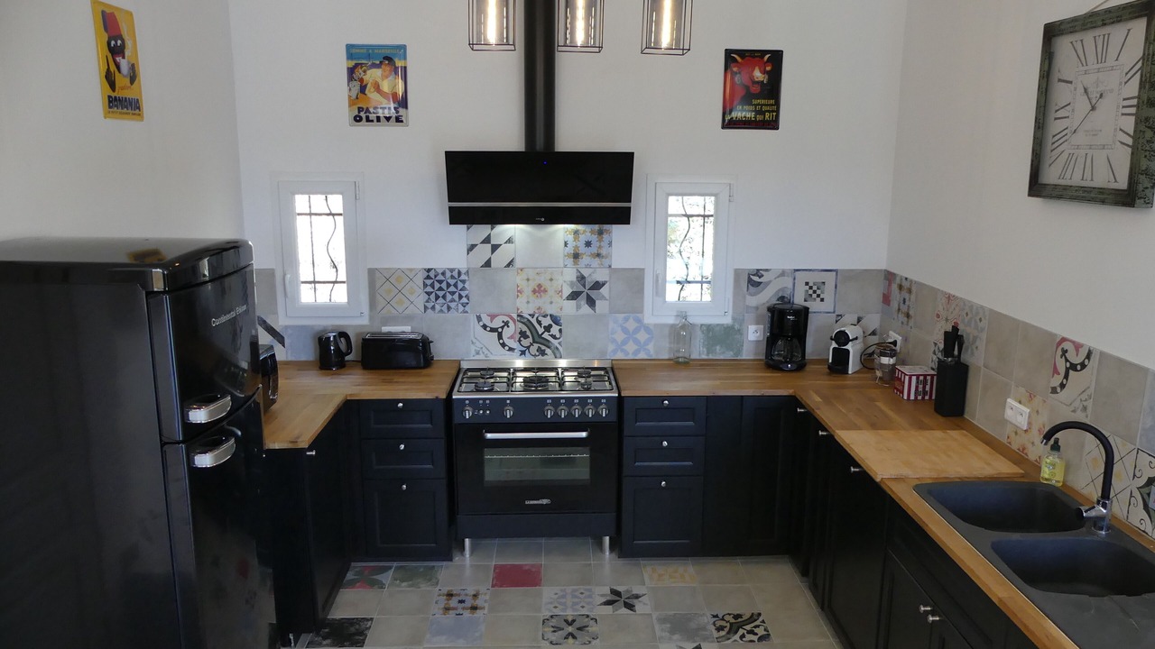 Photo of Kitchen in Saint-Andre-de-Roquepertuis
