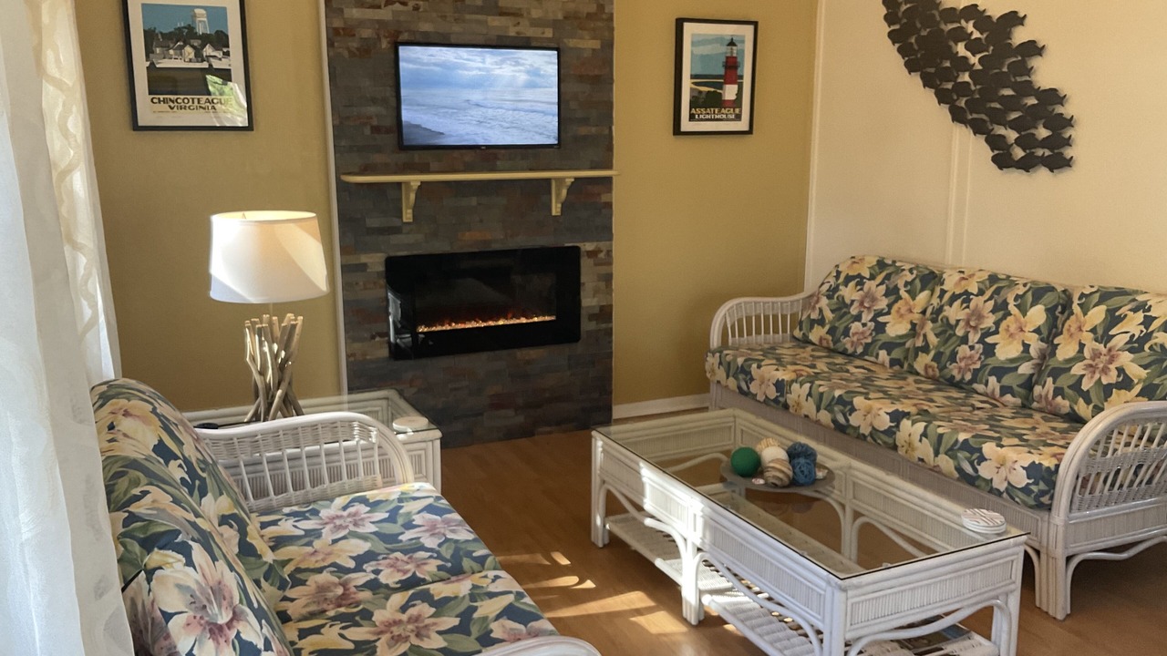 Photo of Livingroom in Deep Hole