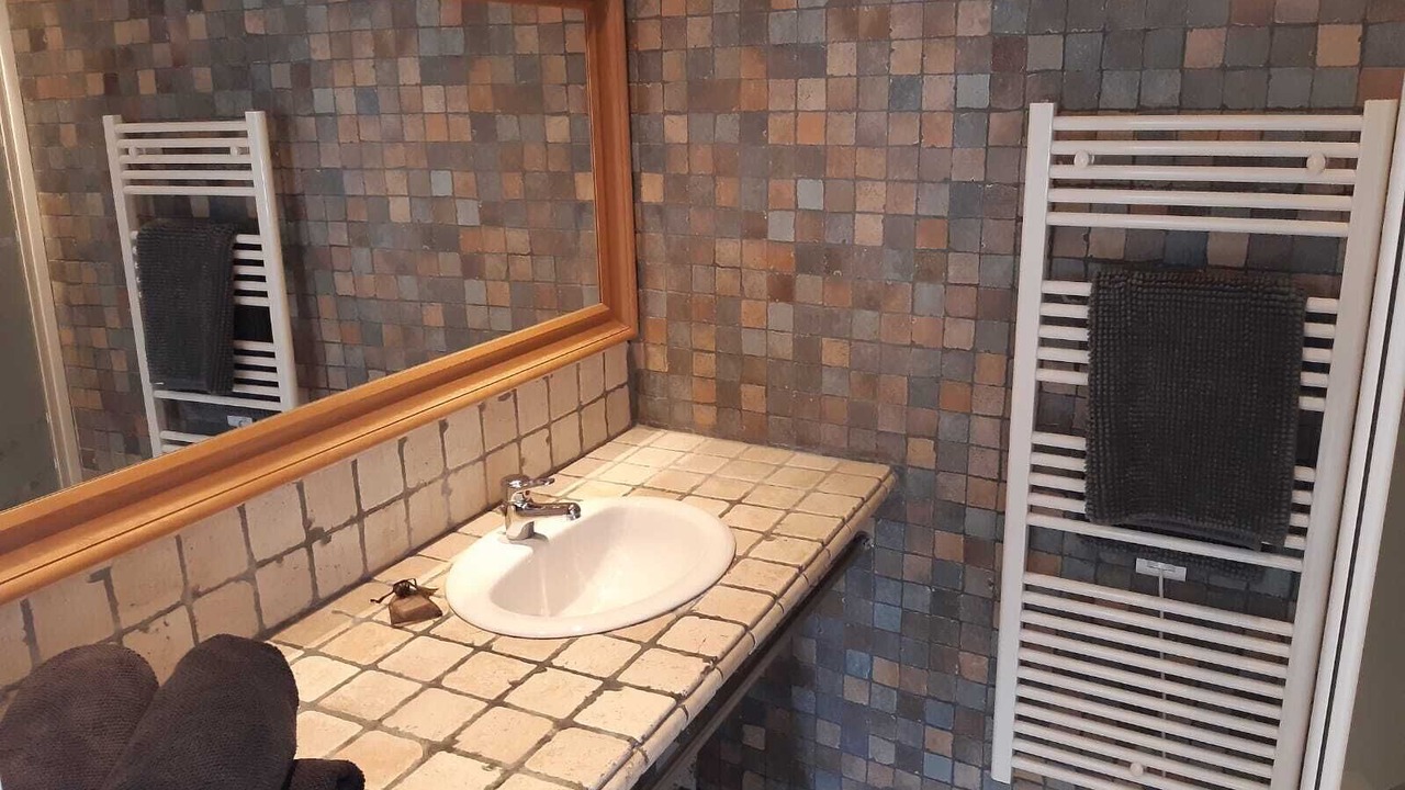 Photo of Bathroom in Cairanne