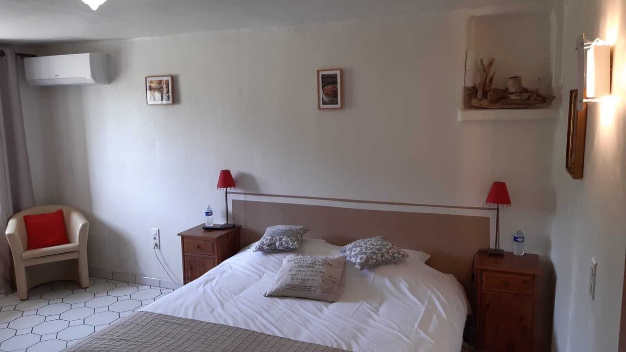 Photo of Bedroom in Cairanne