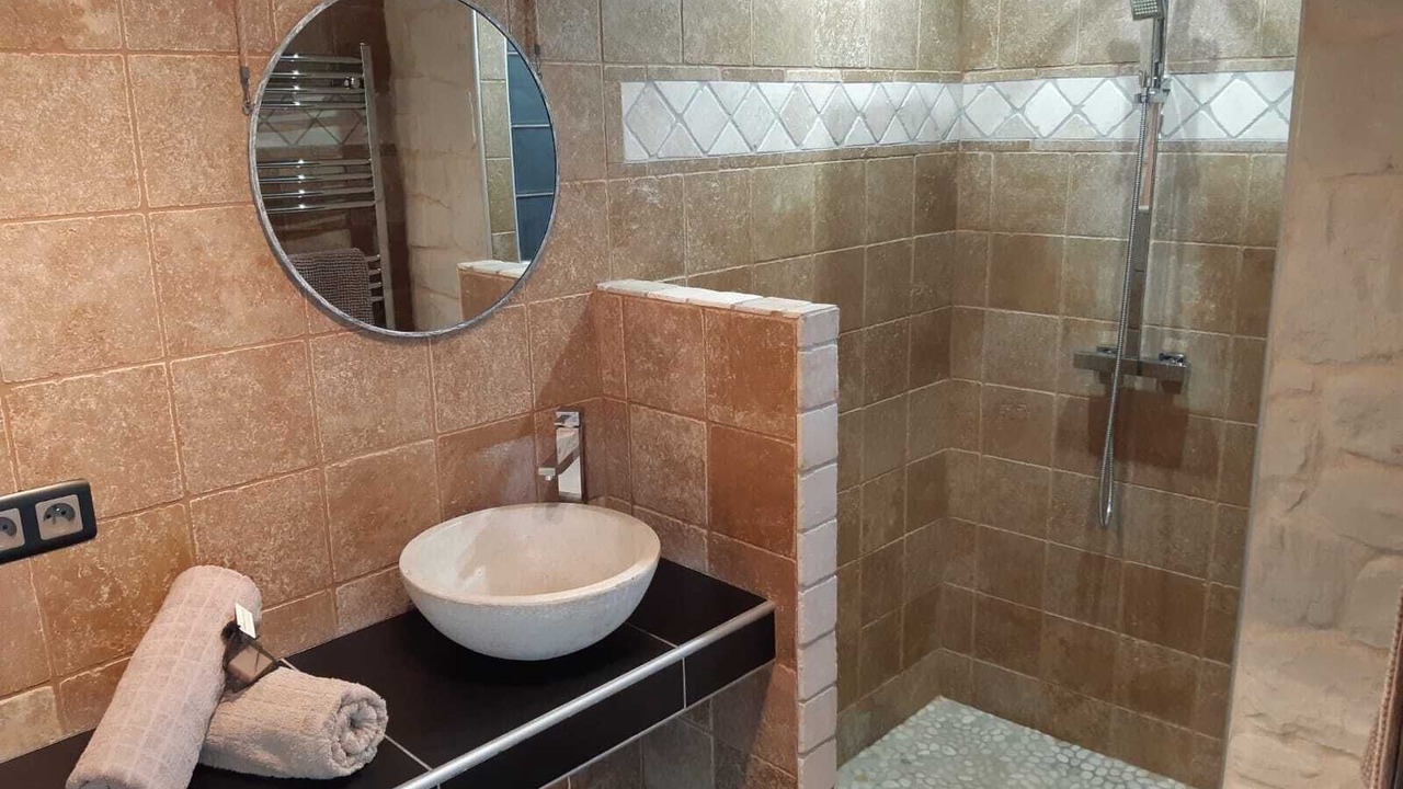 Photo of Bathroom in Cairanne