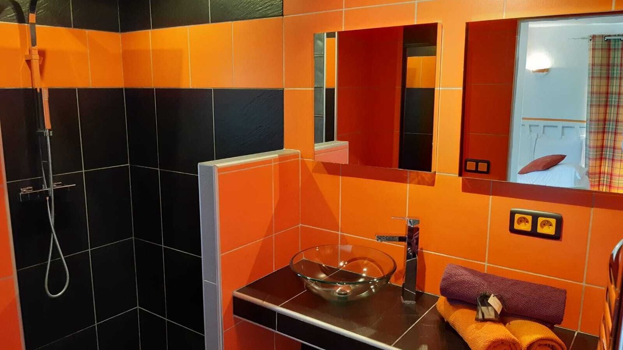 Photo of Bathroom in Cairanne