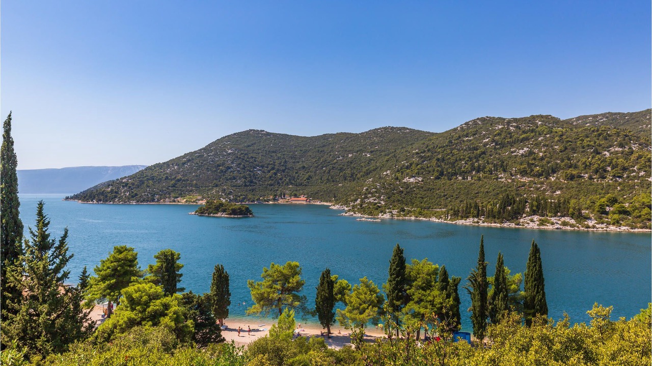 Photo of Others in Ploce