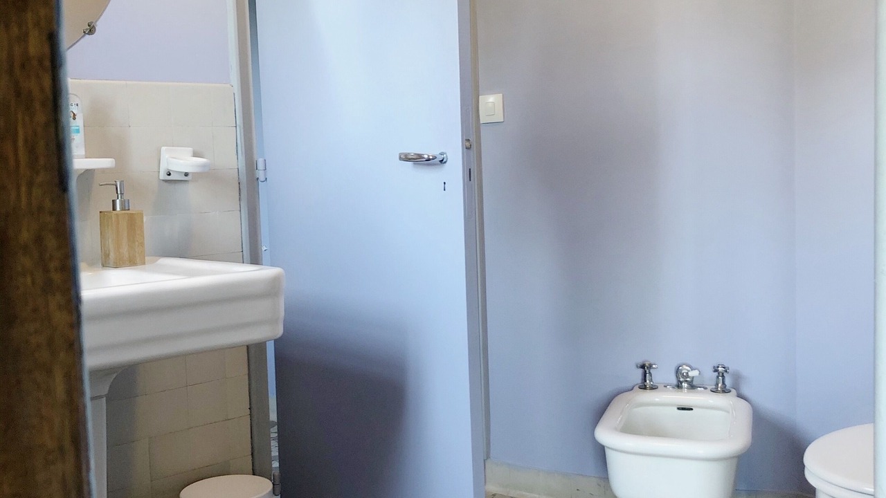 Photo of Bathroom in Saint-Cyr-sous-Dourdan