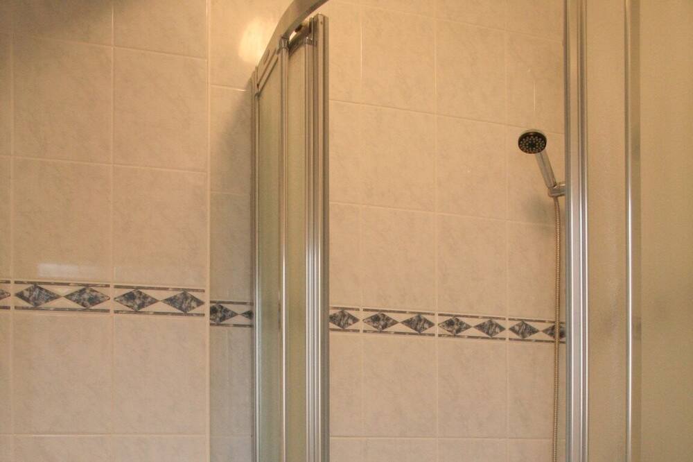 Photo of Bathroom in Cove Tri Zala (Zrnovo)