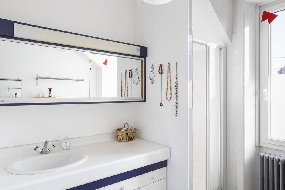 Photo of Bathroom in La Binquenais