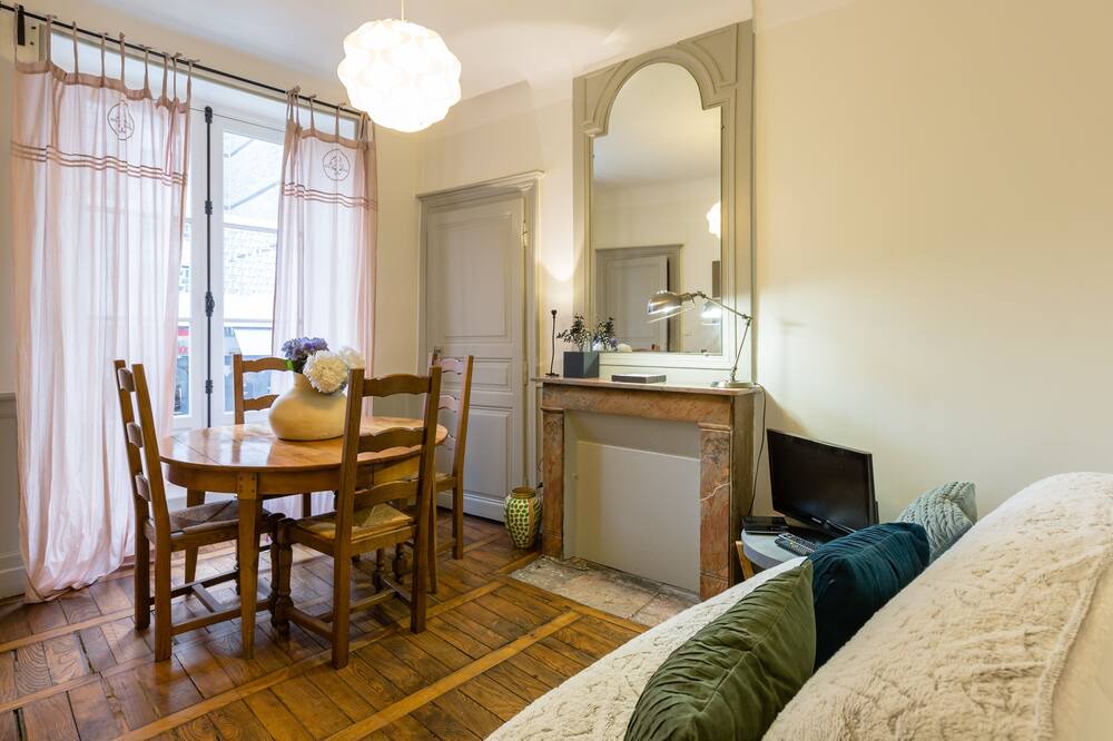 Photo of Bedroom in Centre