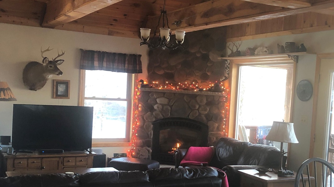 Photo of Livingroom in Croghan