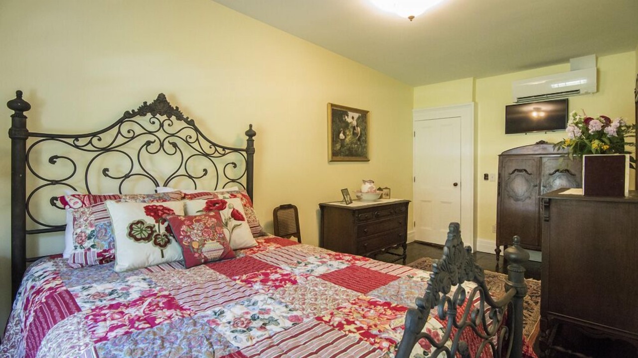 Photo of Bedroom in Brinckerhoff