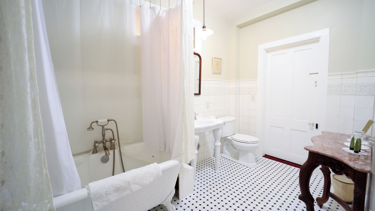 Photo of Bathroom in Brinckerhoff