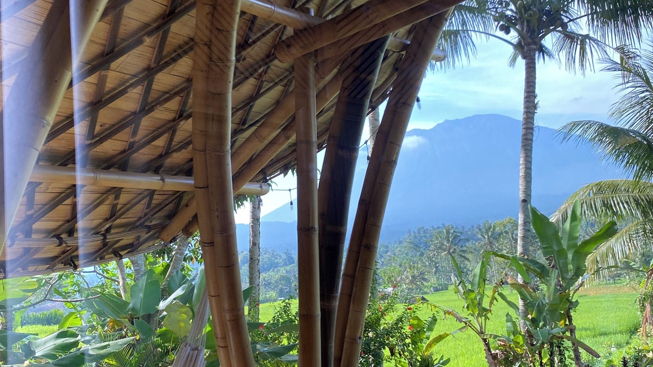 Photo of Patio Balcony in Selat